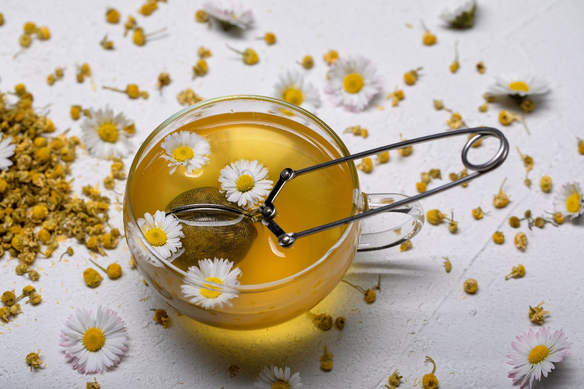 manzanilla, té, té de manzanilla, taza de té, QuéOnnda