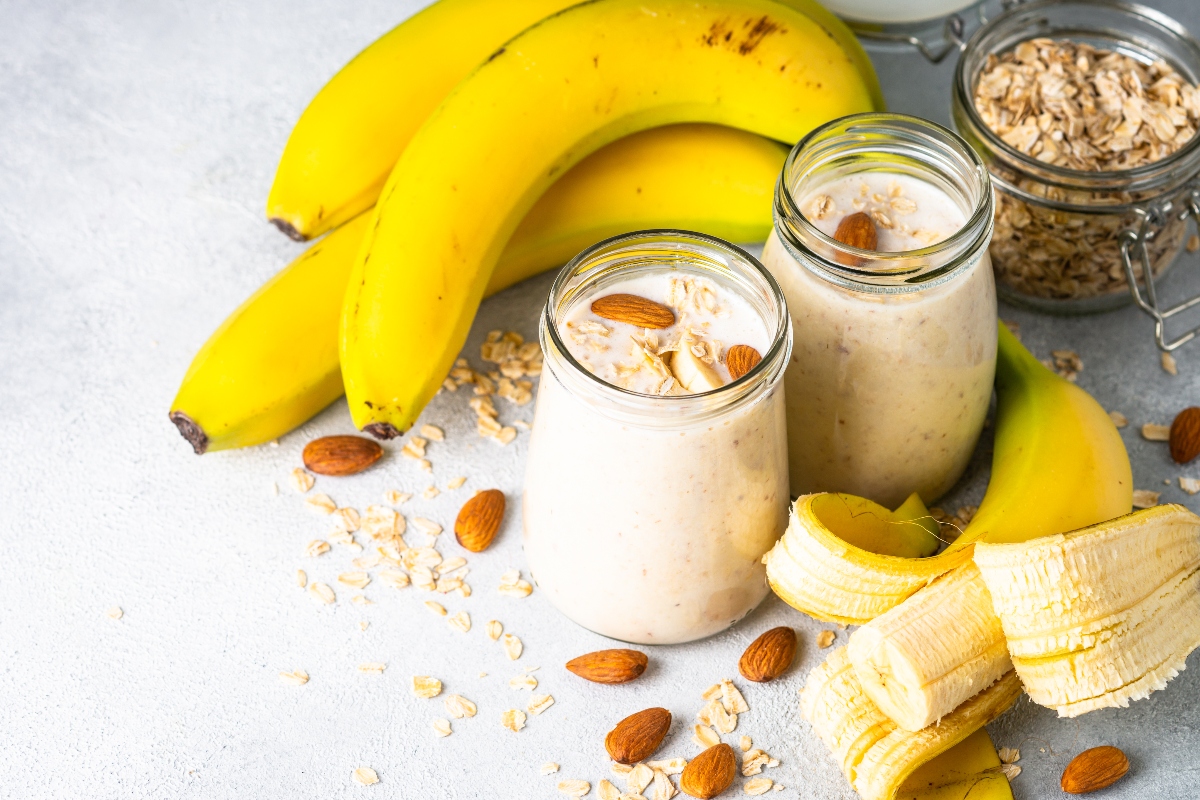 Plan de comidas saludable, plátano, avena, leche de almendras, QuéOnnda