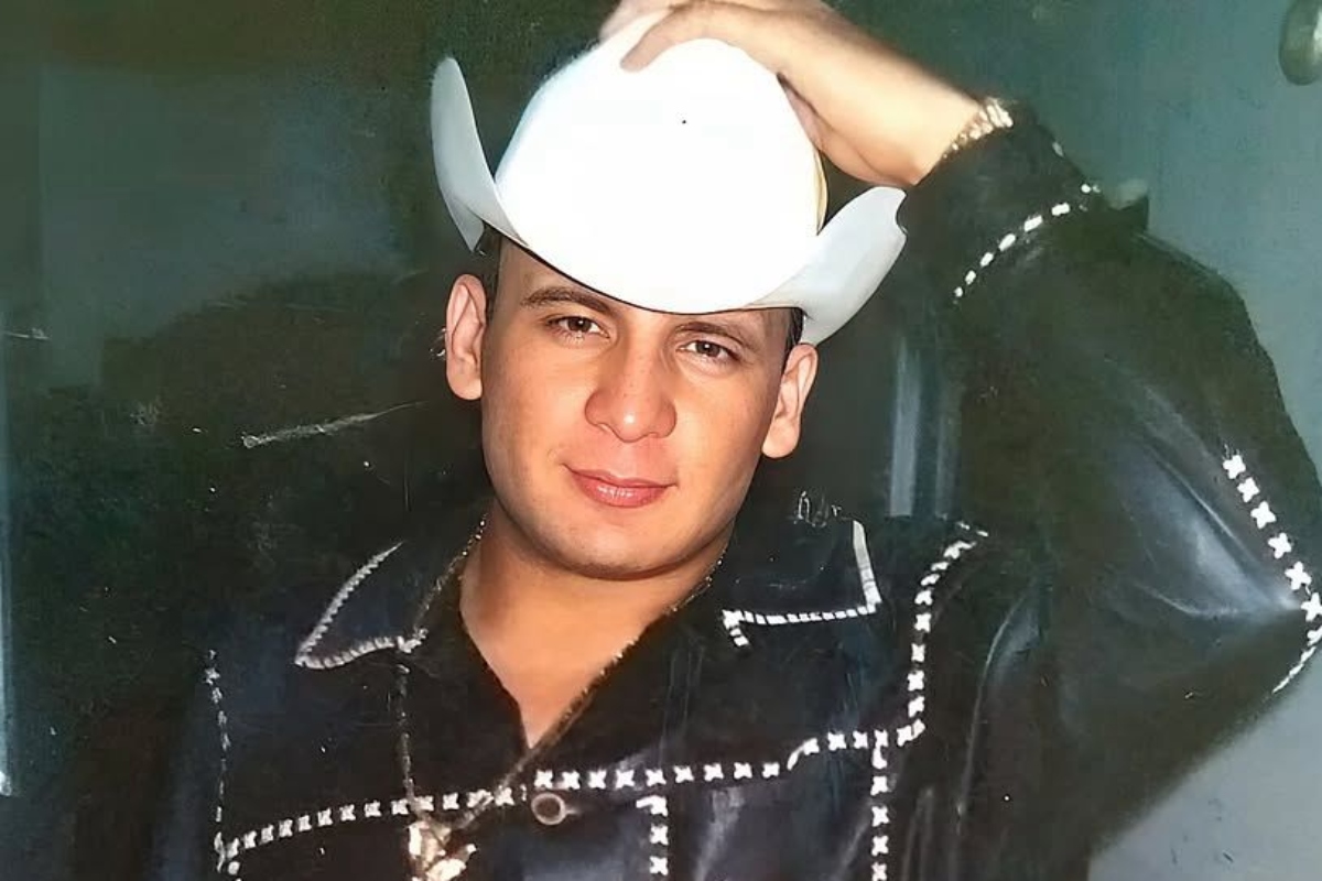 Valentín Elizalde, música