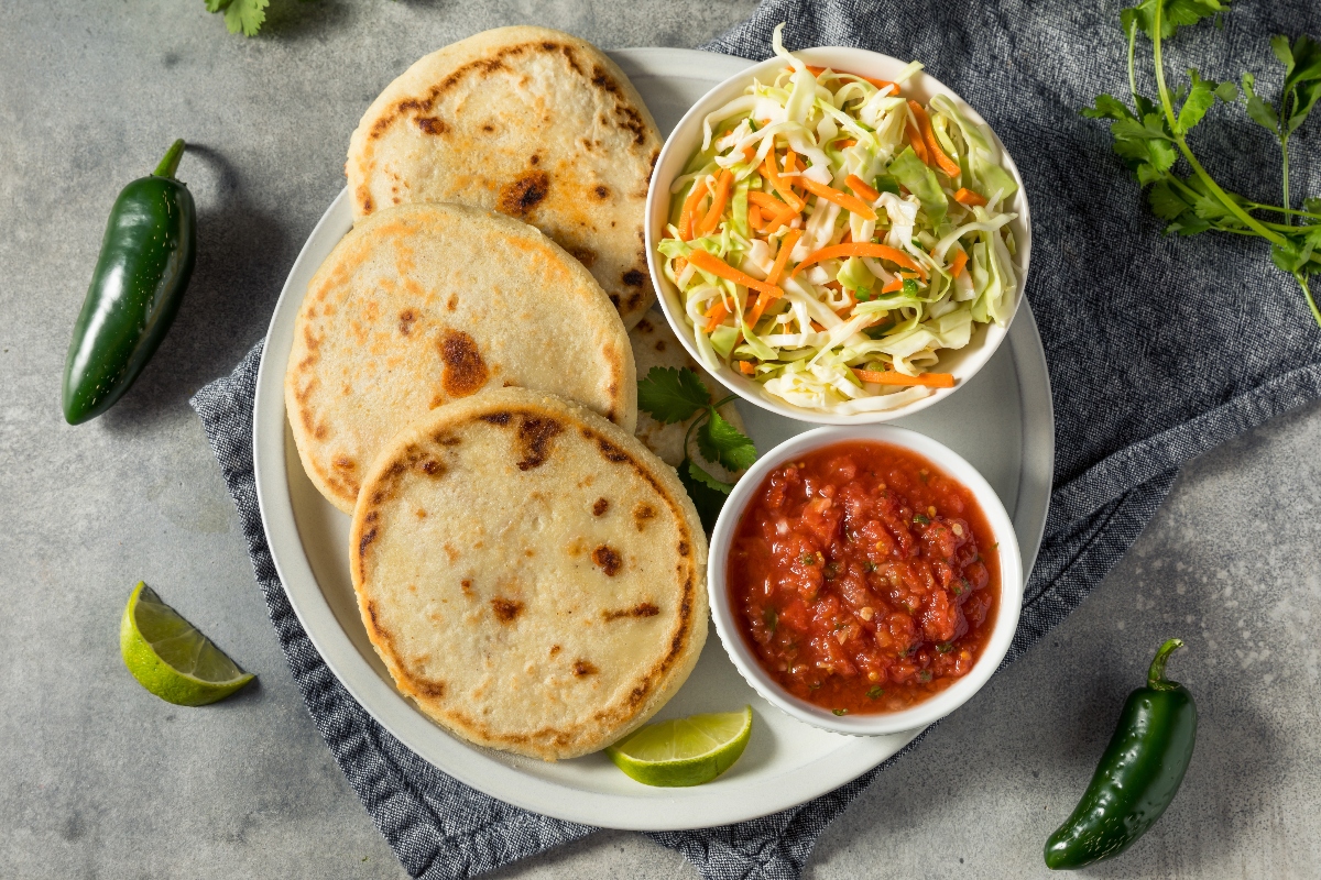 Comida salvadoreña: Descubre nuevos restaurantes en el Este de Los Ángeles