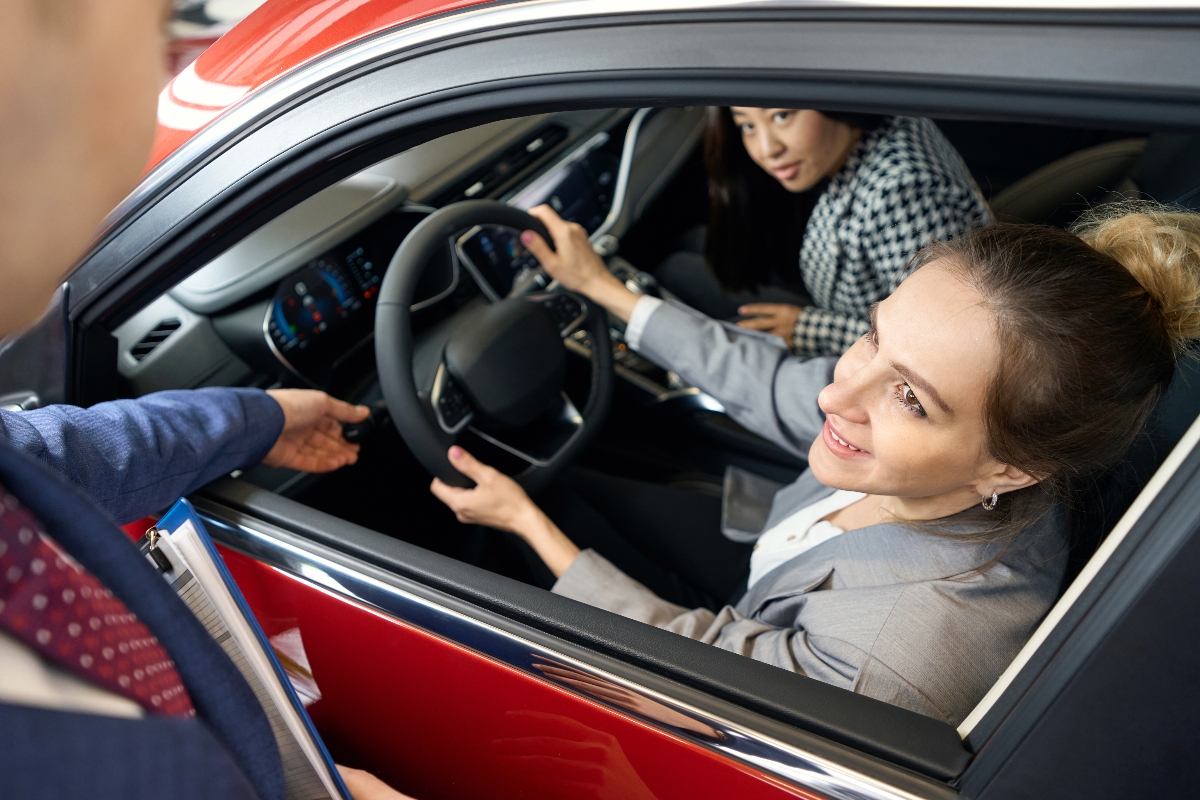 No te ‘aceleres’: Lo que necesitas saber antes de comprar un auto