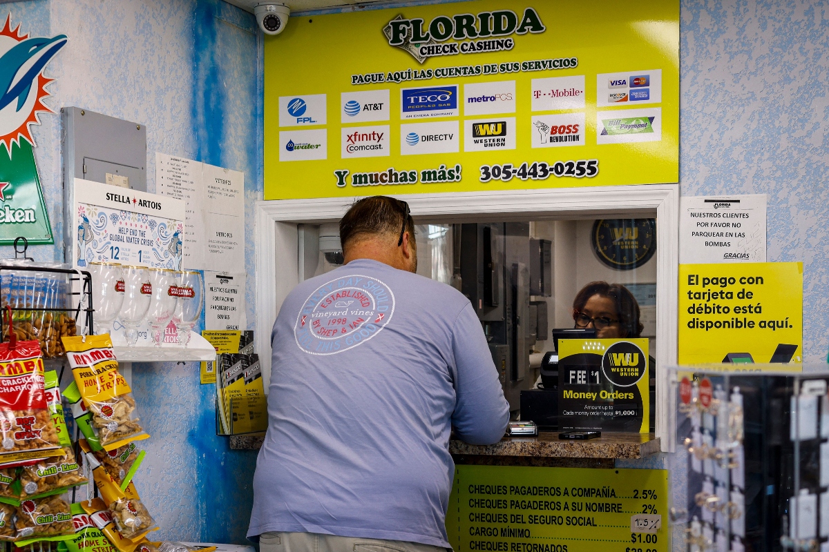 Envía más por menos: 7 mejores formas de enviar dinero a México