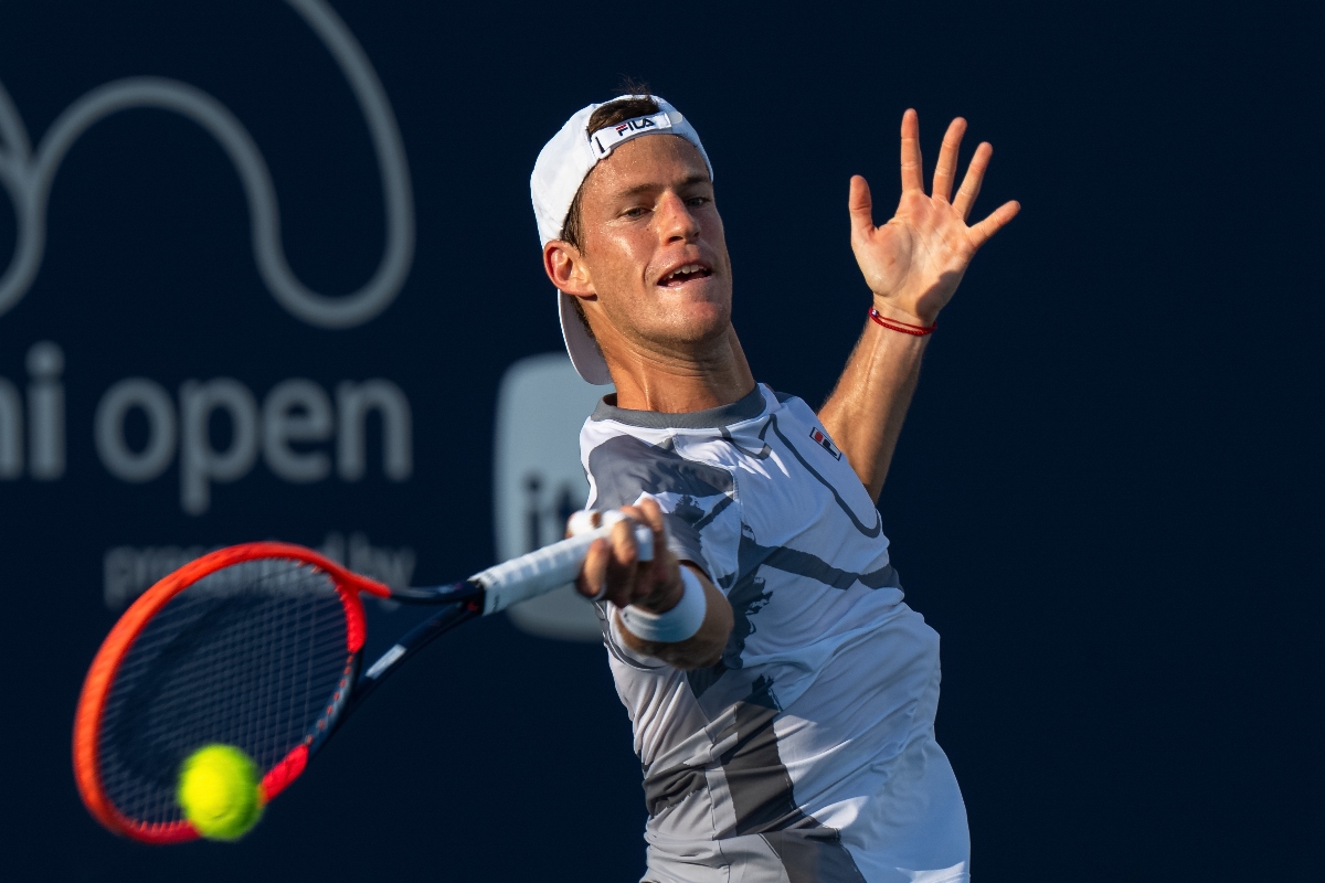 Latinos tenis