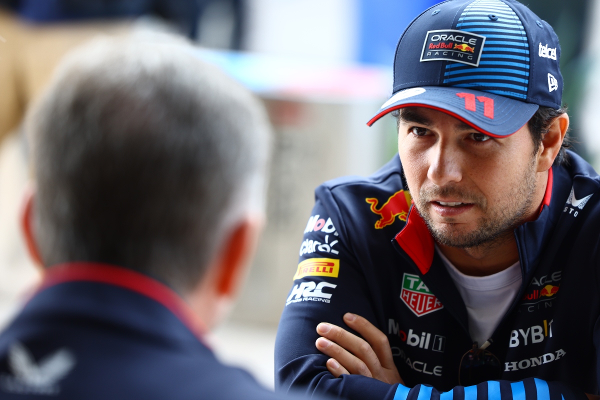 Checo Pérez en la mira de Cadillac para regresar a la F1 en 2026