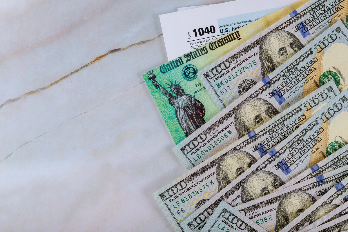 Ten cuidado: Cómo evitar estafas relacionadas con cheques de estímulo del gobierno