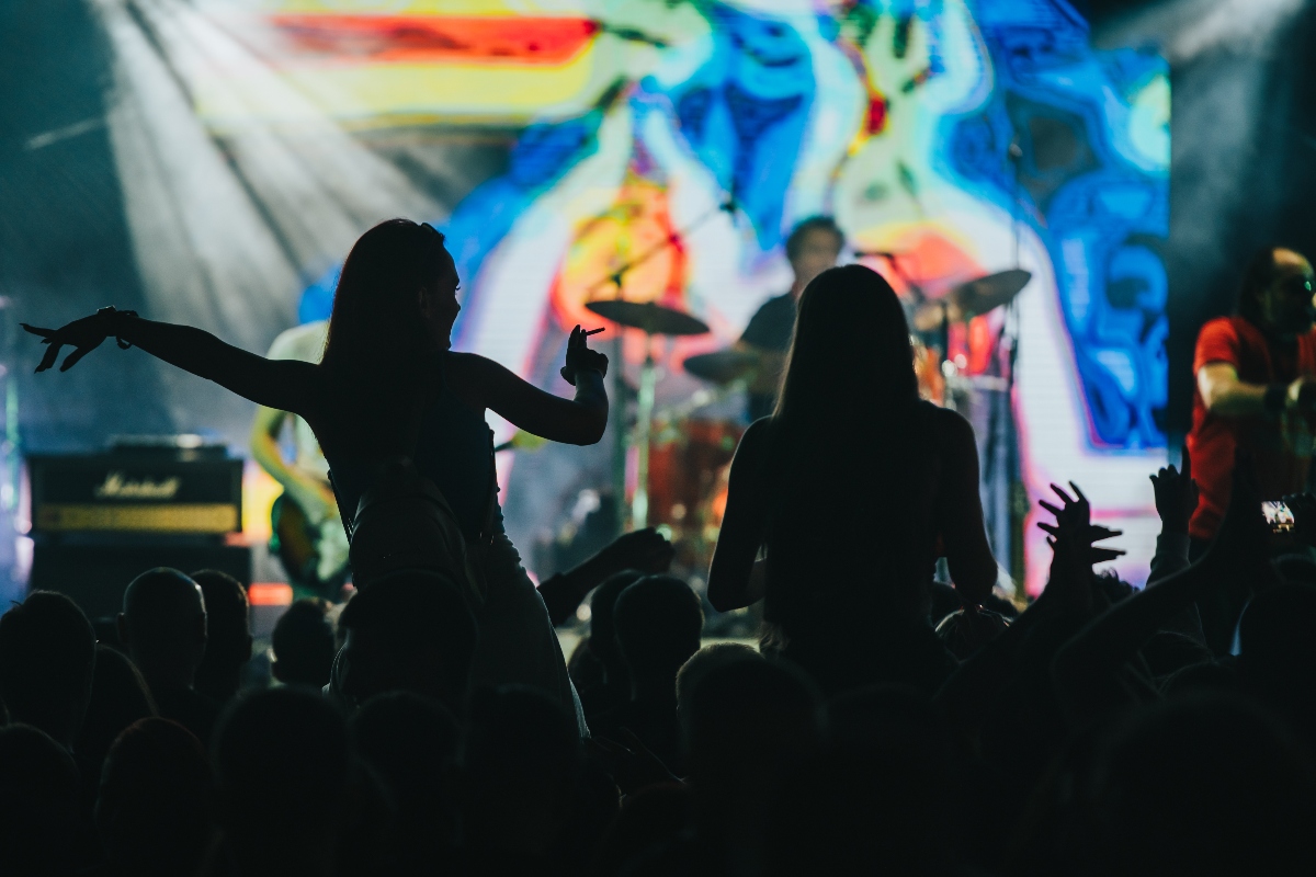 Entretenimiento local: 5 lugares de música en vivo con artistas latinos en Boston