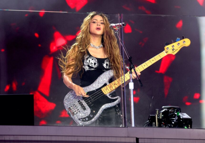 Shakira, gira, tour