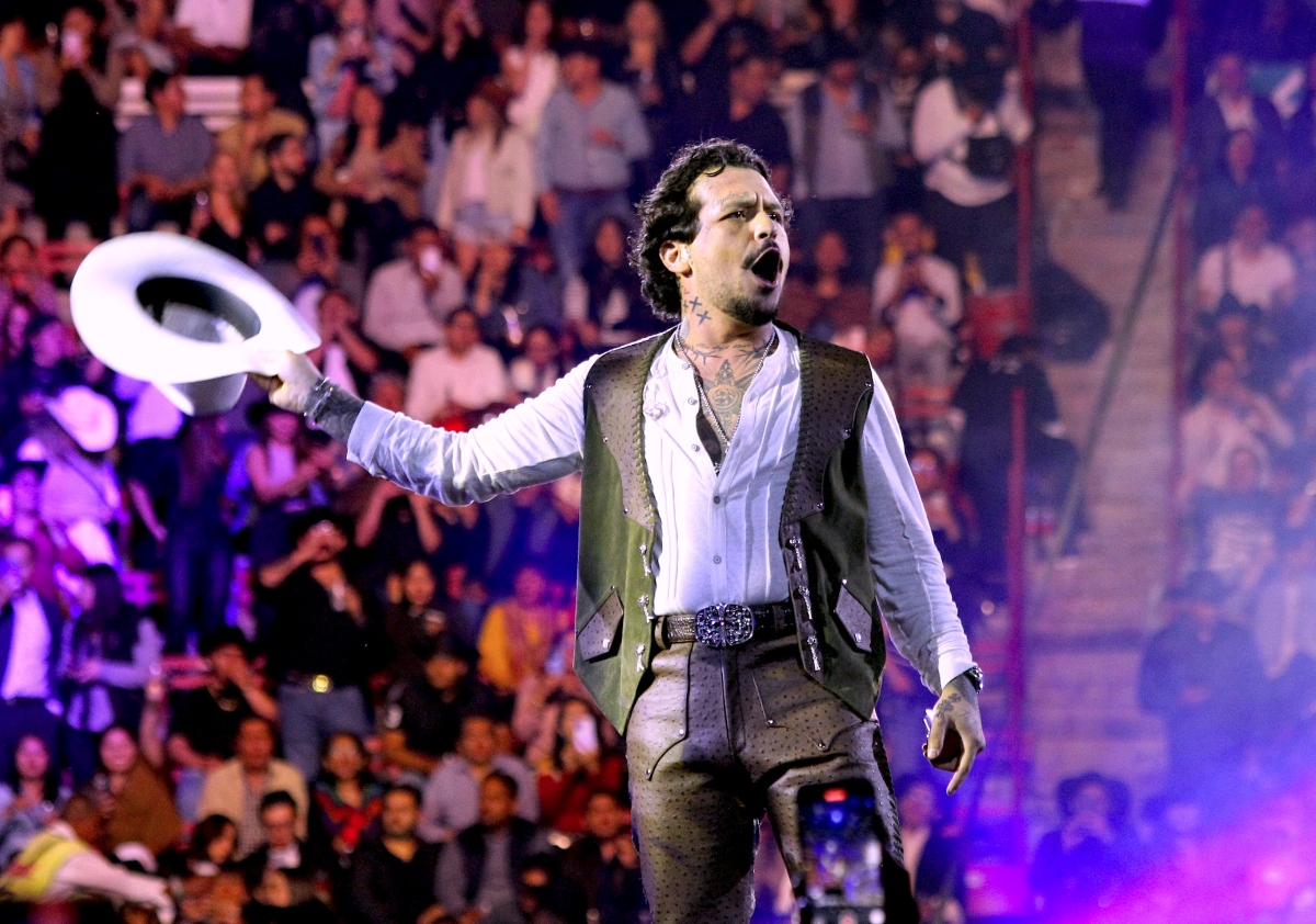 ¿Plagio? Caen acusaciones contra Christian Nodal por Amé