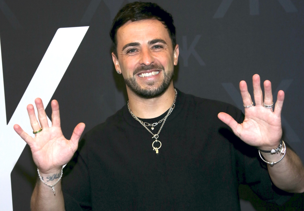 ¿Se cree vampiro? Martin Ricca aparece con inesperado cambio de look