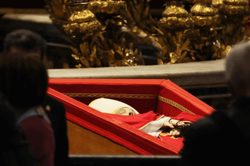 Cierre féretro papa Francisco, cierre féretro, papa Francisco, QuéOnnda