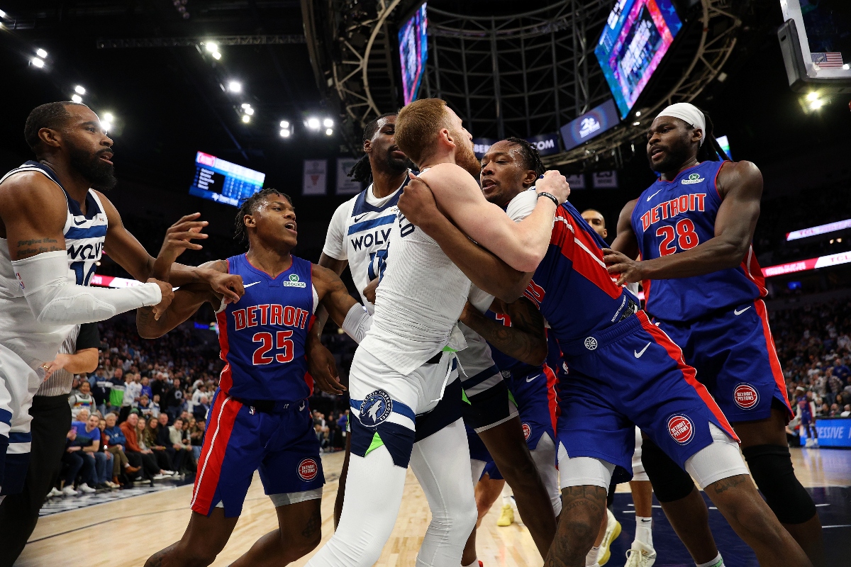 Pelea masiva en la NBA involucra a Pablo Prigioni y deja siete expulsados