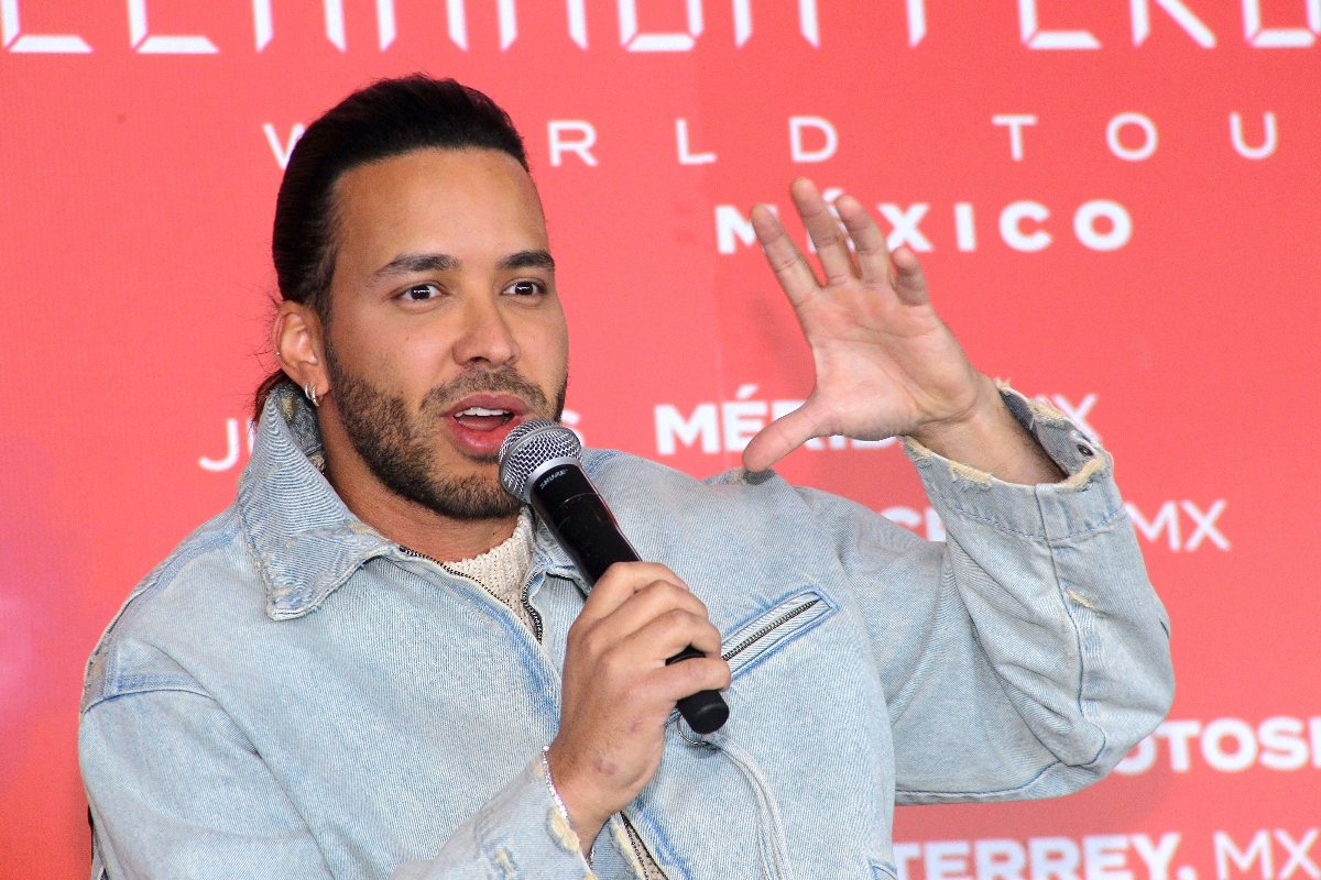 Prince Royce reinterpreta a los Bee Gees con bachata en su nuevo álbum «Eterno»