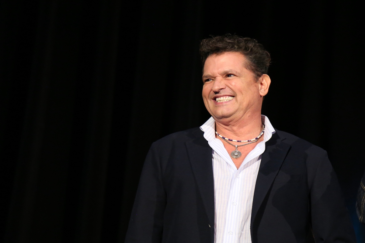 Carlos Vives se emociona con tributo mexicano de Majo Aguilar