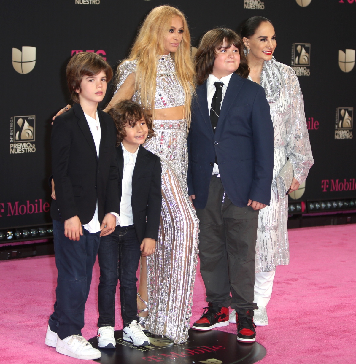 Paulina Rubio, celebridades, demanda