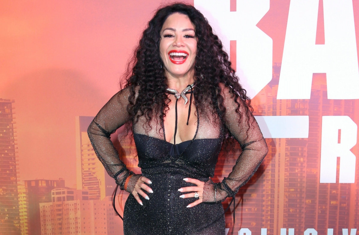 Carolina ‘La Veneno’ Sandoval presume cómo quedó su pecho sin sus implantes