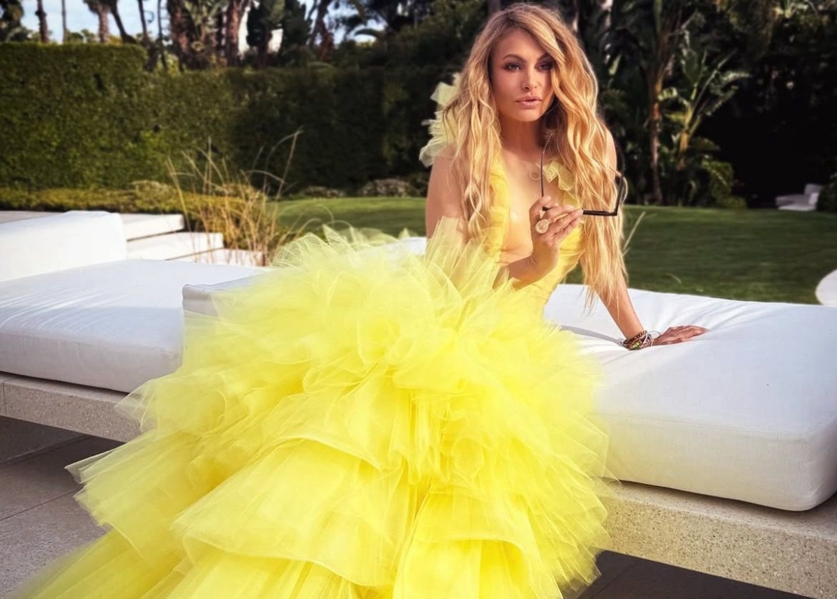 Paulina Rubio por fin comparte foto dejando ver el rostro de sus hijos