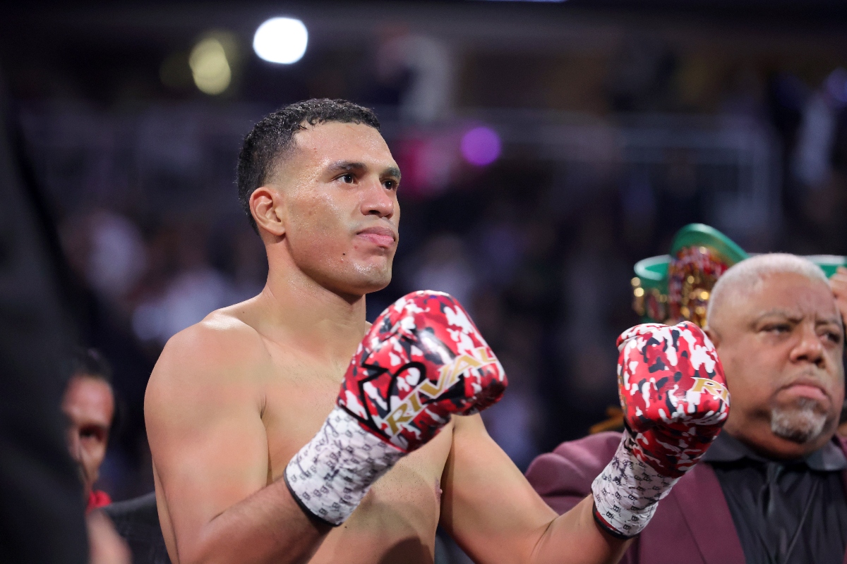 David Benavidez intensifica su desafío a Canelo Álvarez