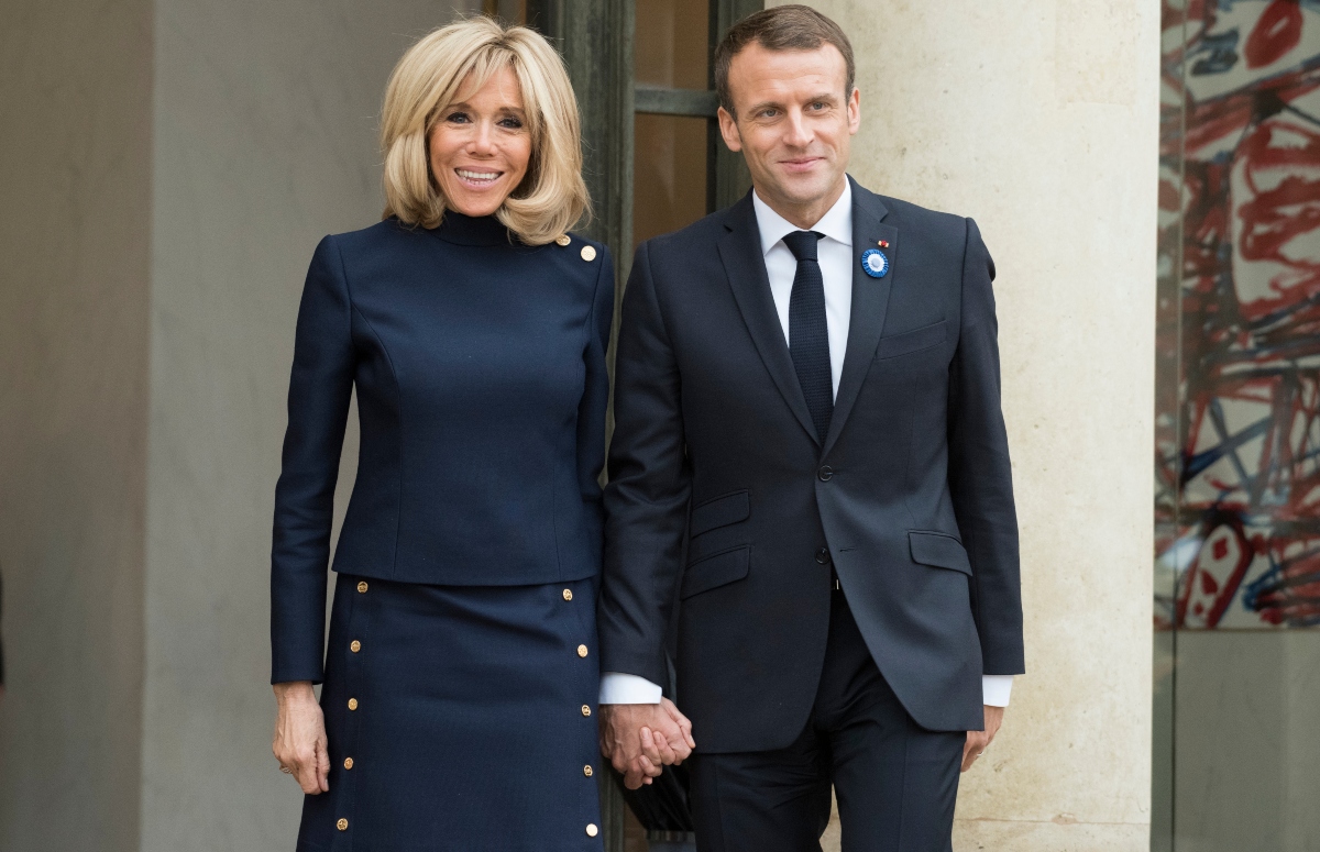 ¿Le dio una cachetada frente a todos? Emmanuel Macron, presidente de Francia y su esposa viven ‘bochornoso’ momento