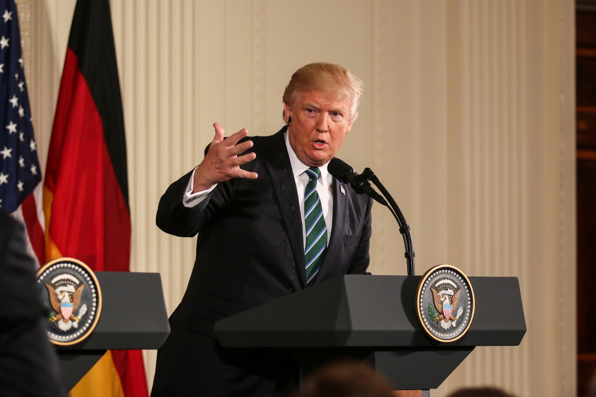 Trump presenta su propuesta de plan presupuestario para 2026