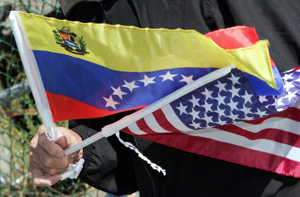 EEUU recomienda no viajar a Venezuela y pide evacuar de inmediato