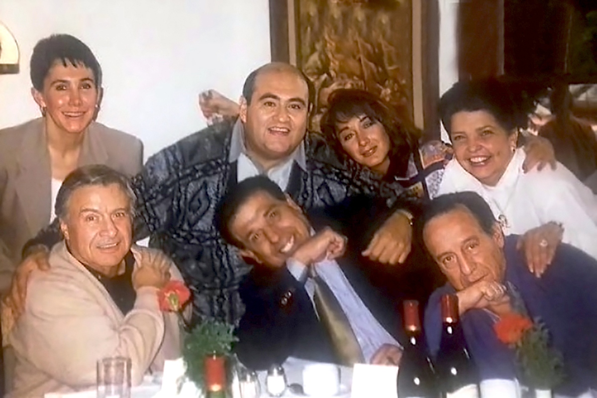 Presentan la serie biográfica ‘Chespirito: Sin querer queriendo’