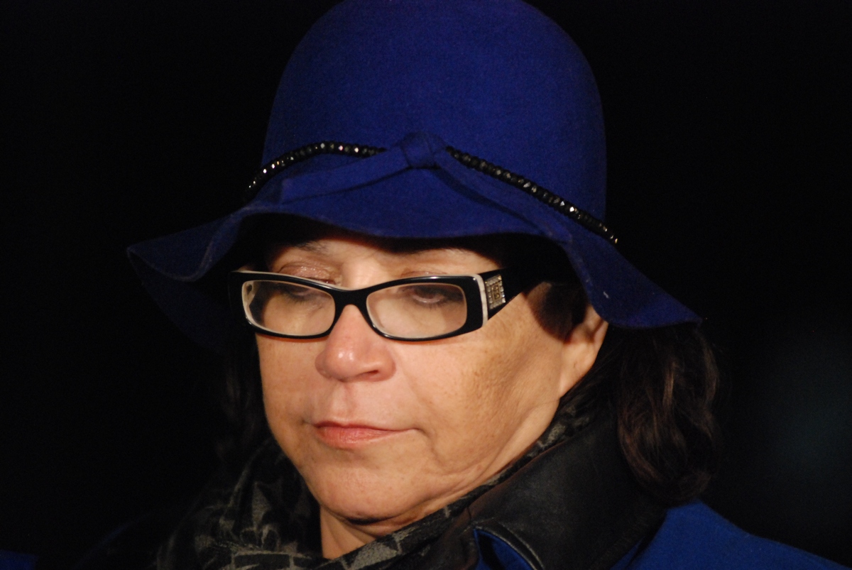 Aunque ya está en su casa, la mamá de Jenni Rivera está delicada de salud