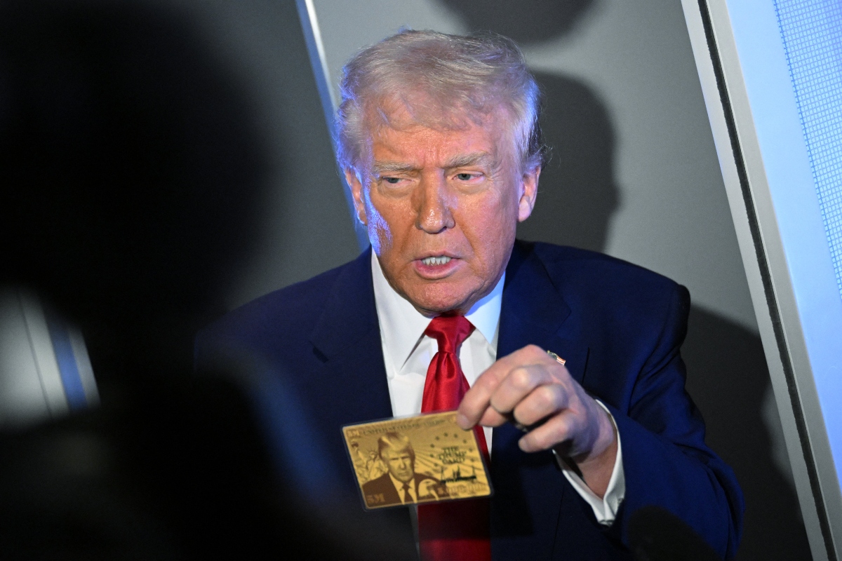 ¡Un éxito total! Trump dice cuántos extranjeros se registraron en 24 horas para tener la ‘tarjeta dorada’