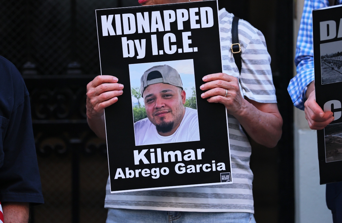 El salvadoreño Kilmar Abrego García deportado por ‘error’, ahora es devuelto a Estados Unidos para enfrentar cargos