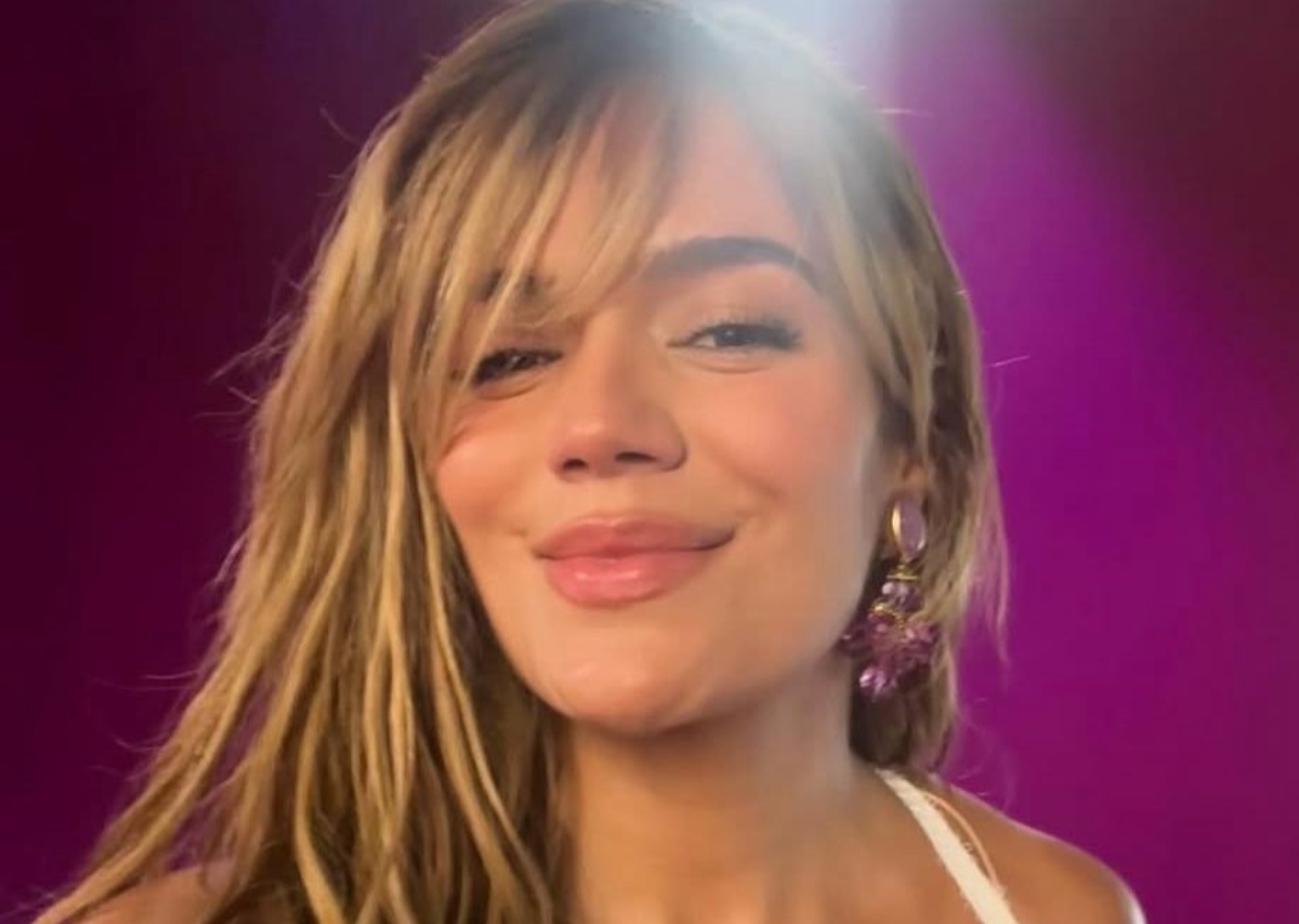 Karol G anuncia fecha de lanzamiento y portada de su nuevo disco ‘Tropicoqueta’