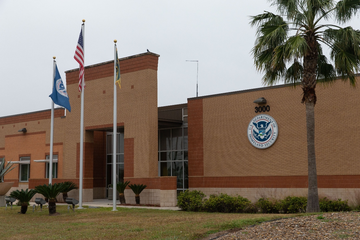 Patrulla Fronteriza abate a hombre que atacó sus instalaciones en McAllen