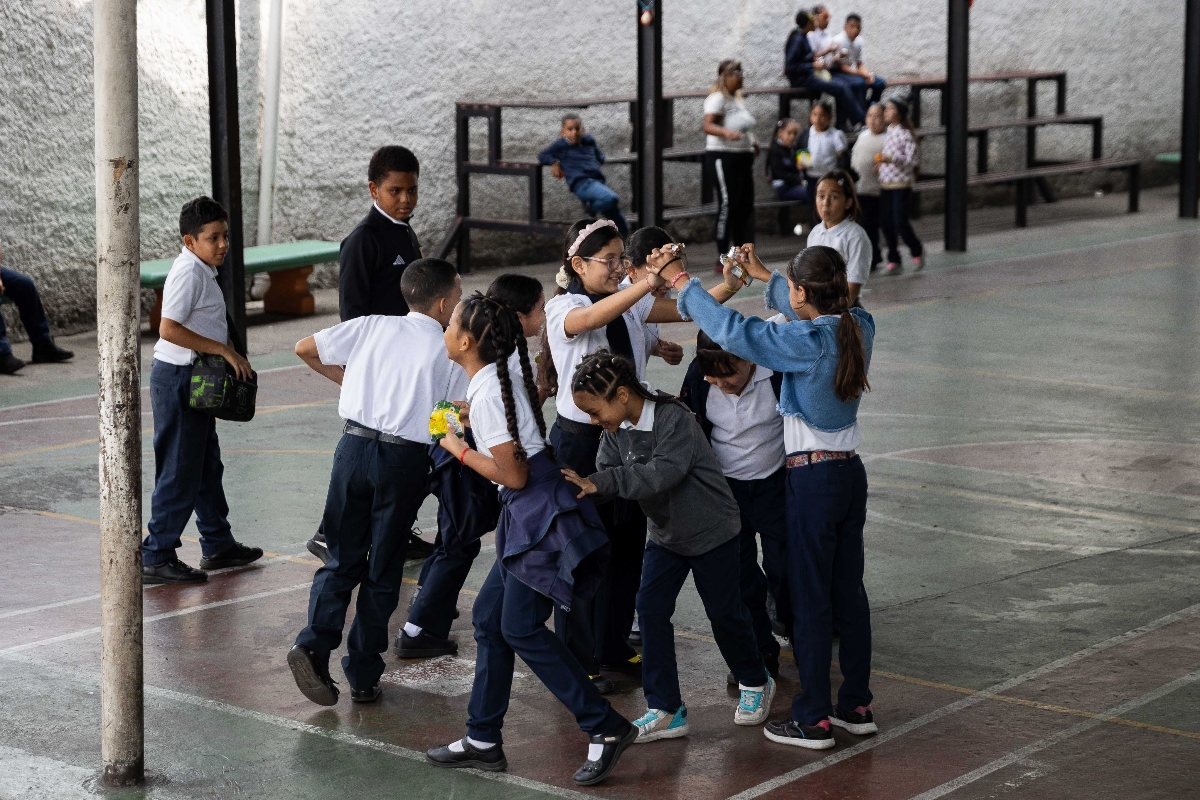 “Es hora de salir de EE.UU.”: el mensaje del Gobierno a niños inmigrantes