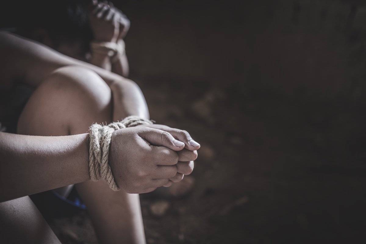 Acusan a mujer por orquestar falso secuestro para pedir donaciones