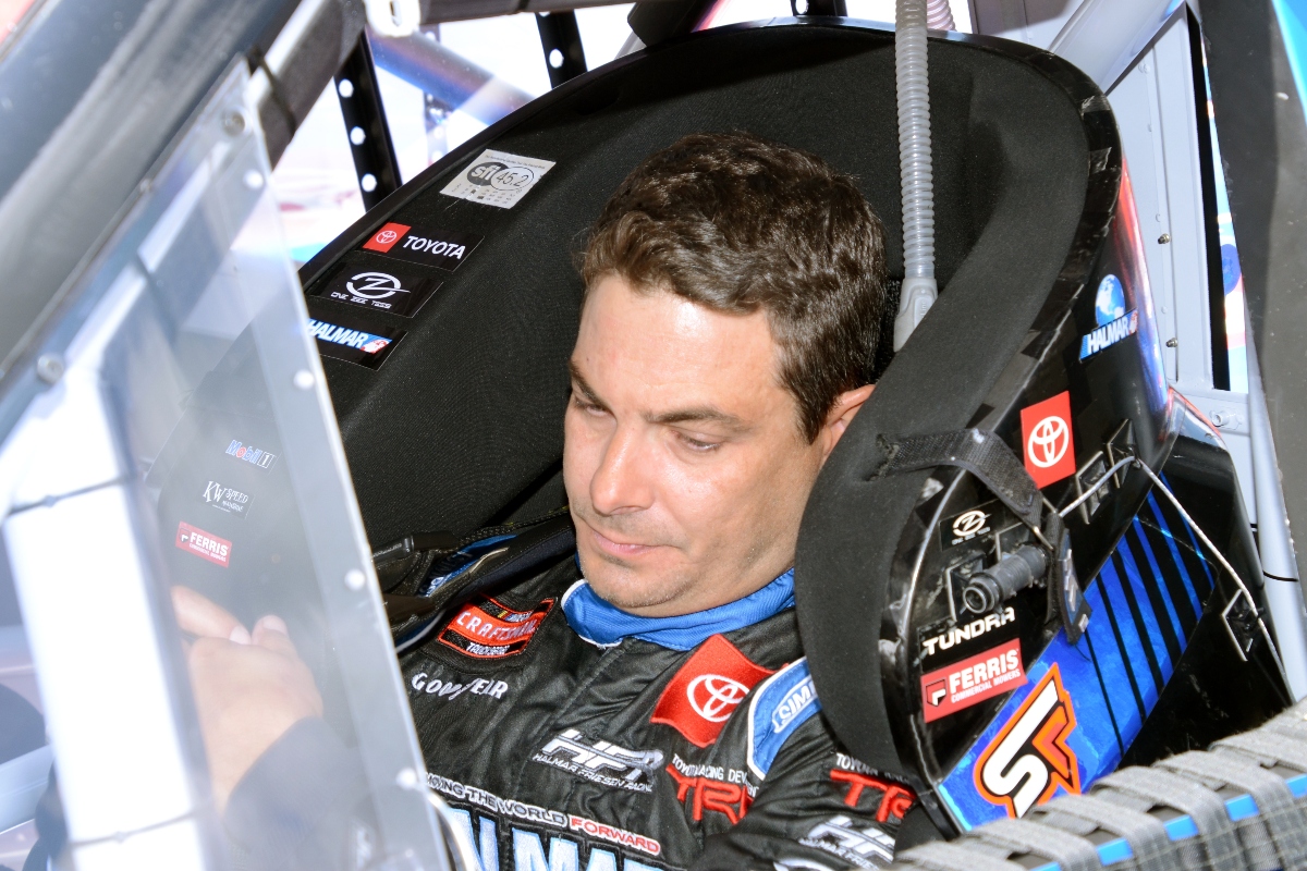 Stewart Friesen sufre múltiples fracturas tras accidente en pista de tierra