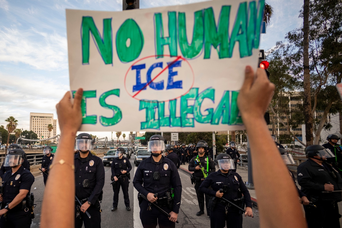 Redadas migratorias provocan miedo y abandono médico en Texas