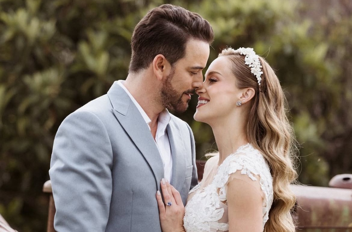 El actor Mane de la Parra sorprende mostrando fotos de su boda con Ligia Uriarte