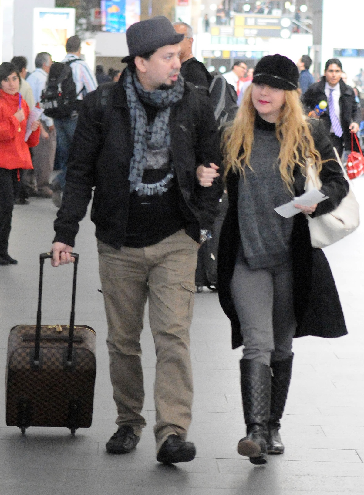 Alicia Villarreal, Cruz Martínez, divorcio
