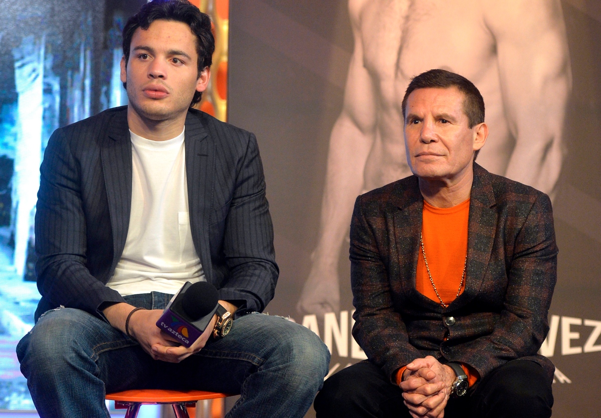 Tras ser deportado, Julio César Chávez Jr se reencuentra con su padre