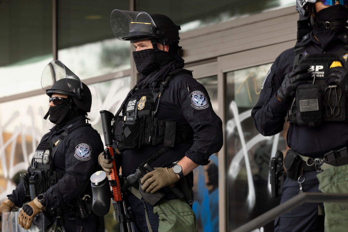 ICE detiene migrantes con décadas en EE. UU.