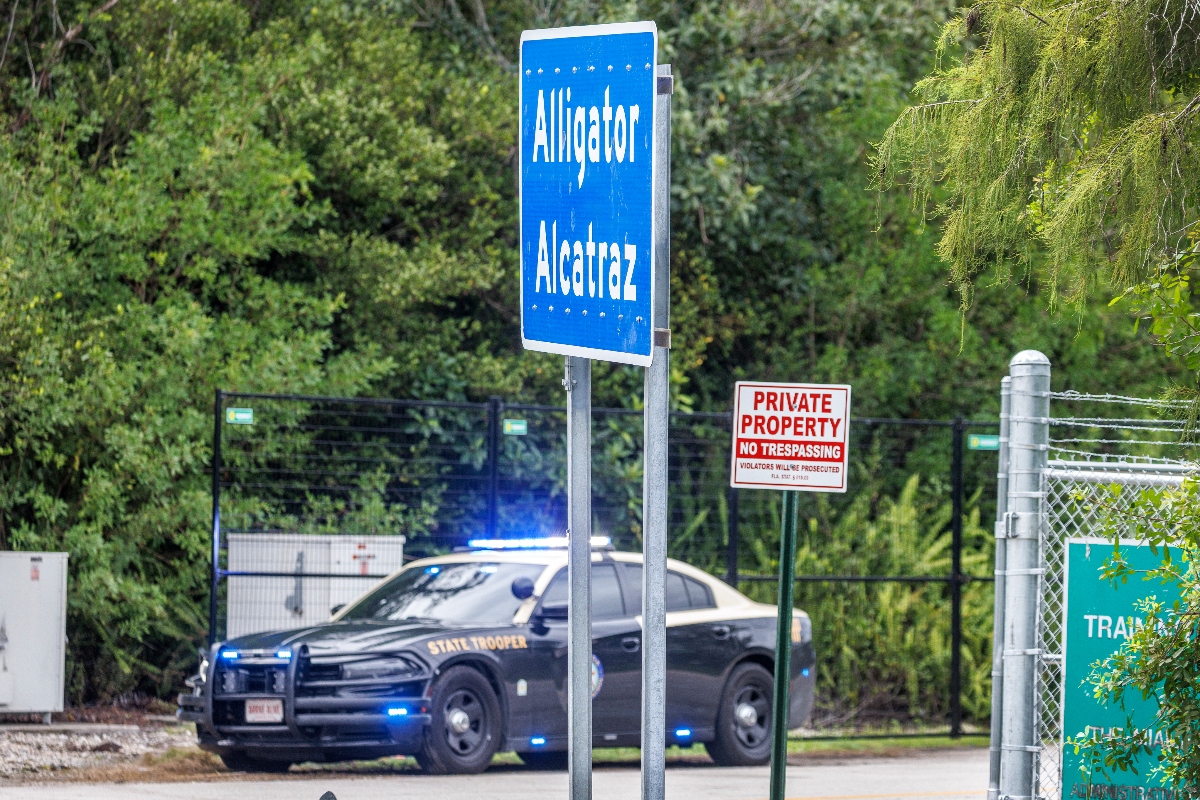 Alligator Alcatraz al borde del cierre: apenas 336 migrantes permanecen