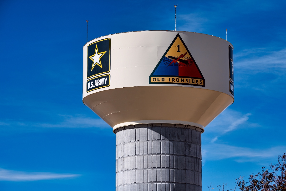 Centro de detención migrantes en Fort Bliss abrirá este mes