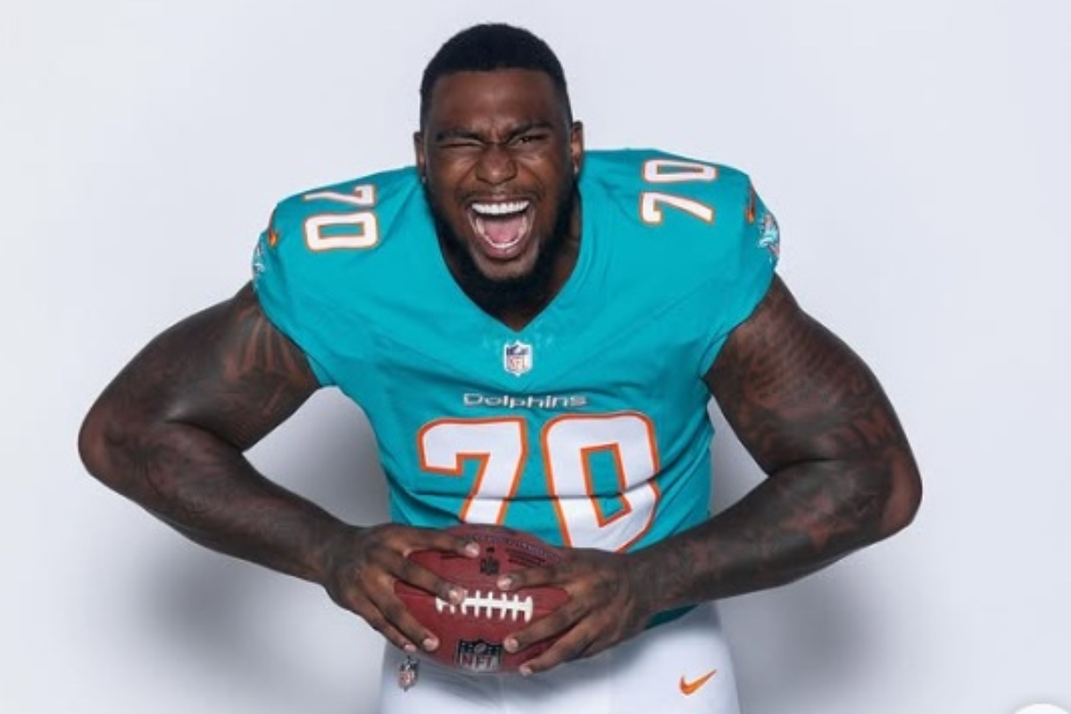 Golpe para Miami Dolphins: lesión deja fuera al dominicano Bayron Matos