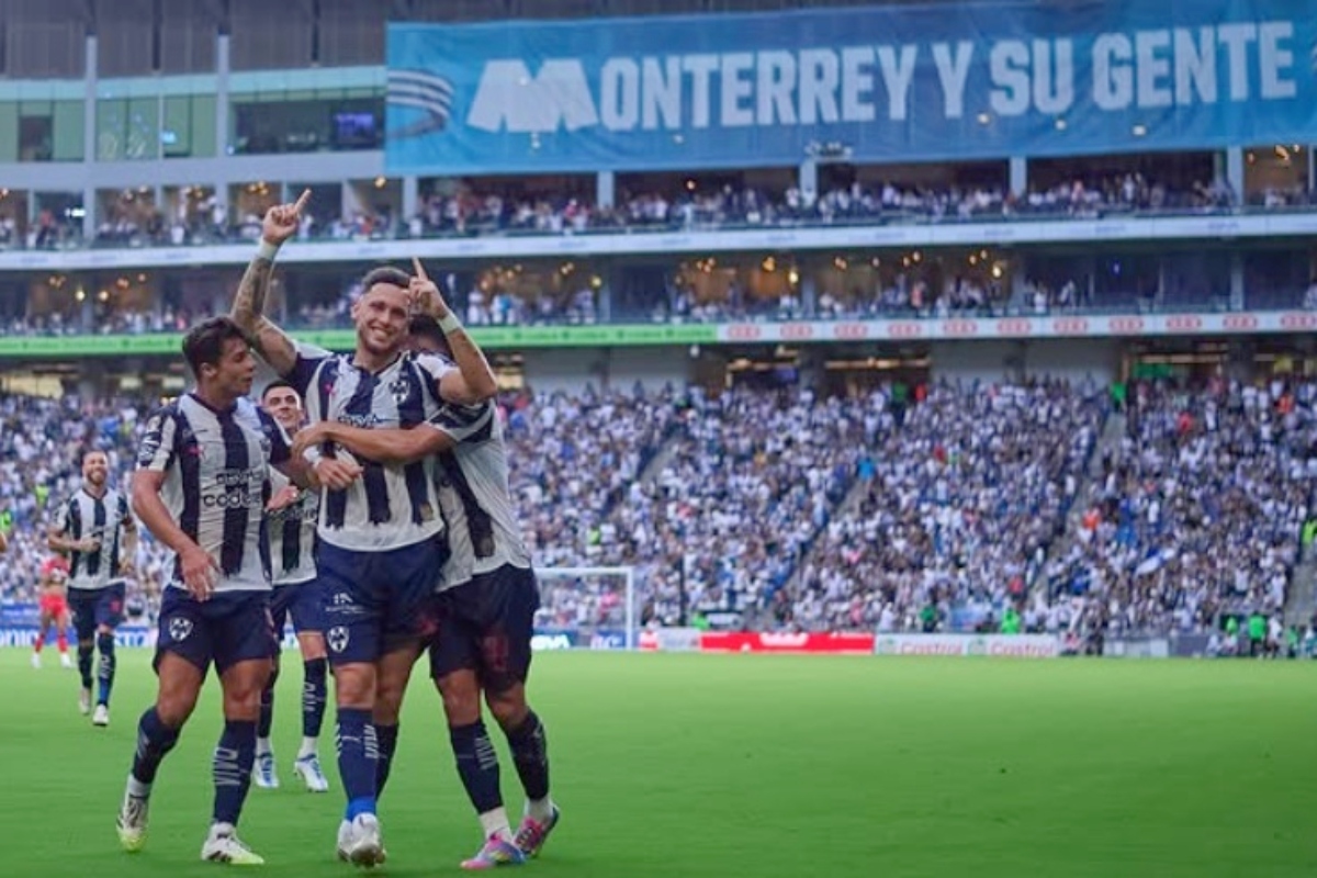 Monterrey mete presión: triunfo ante Mazatlán y Rayados empatan el liderato con Pachuca