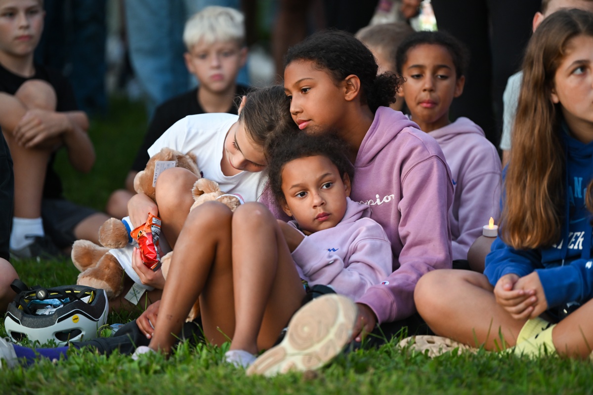 Identifican a los dos niños muertos en el tiroteo de la Annunciation School en Mineápolis