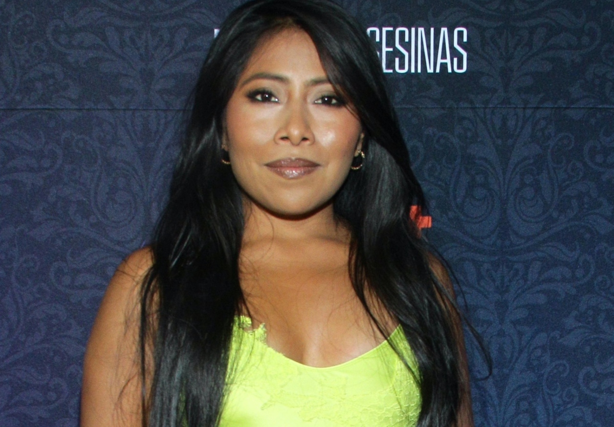 Yalitza Aparicio se defiende del racismo: «Yo también puedo usar ropa de diseñador».