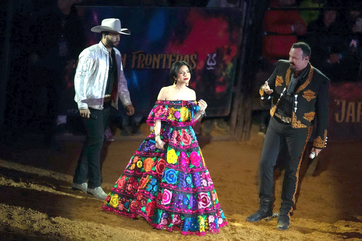Los Aguilar, Christian Nodal, música