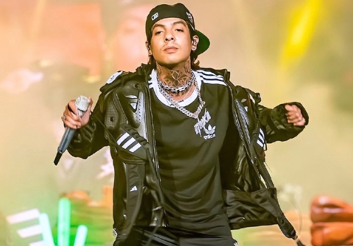 Natanael Cano aparece en la cárcel dando supuesto concierto clandestino y ya lo investigan