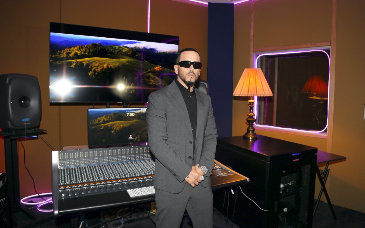 Yandel, música