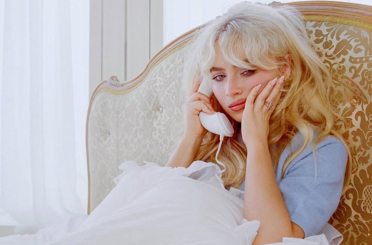 Sabrina Carpenter habla de la triste situación detrás de su disco ‘Man’s Best Friend’