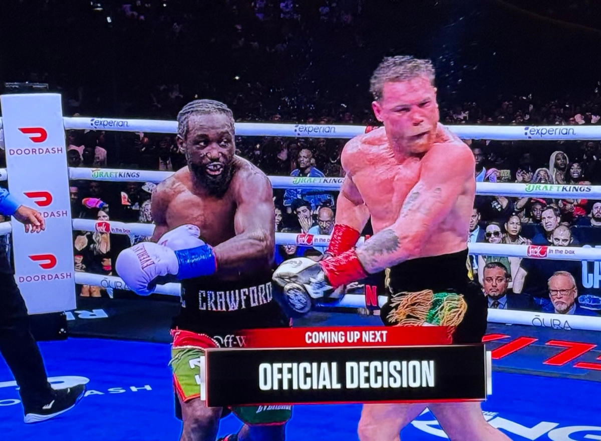 Terence Crawford destrona a Canelo Álvarez y hace historia