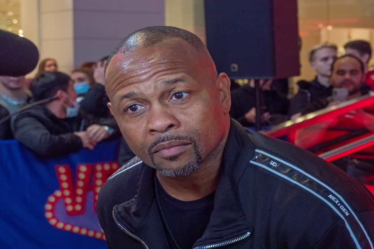 Canelo Álvarez, Roy Jones Jr.